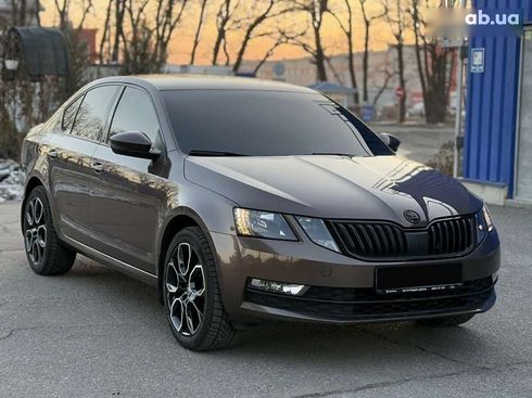 Skoda Octavia 2018 - фото 18