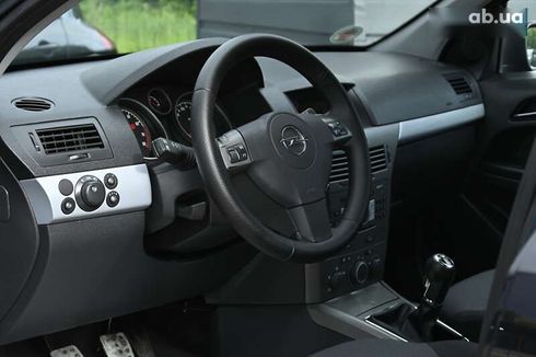Opel Astra 2006 - фото 21