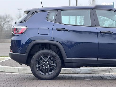 Jeep Compass 2018 - фото 9