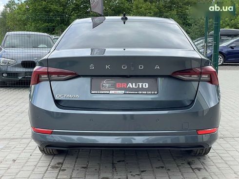 Skoda Octavia 2020 - фото 18