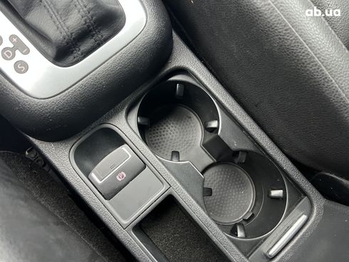 Volkswagen Tiguan 2016 белый - фото 11