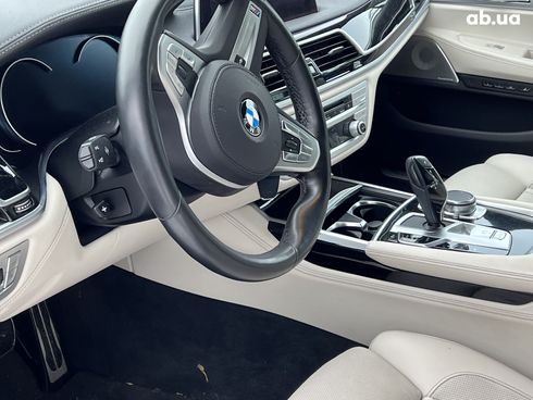 BMW 7 серия 2019 - фото 18