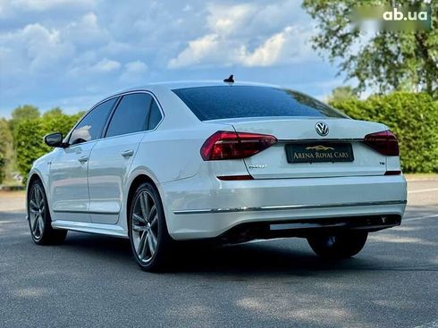 Volkswagen Passat 2017 - фото 13