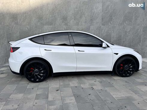 Tesla Model Y 2022 - фото 6