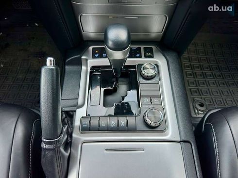 Toyota Land Cruiser 2016 - фото 27