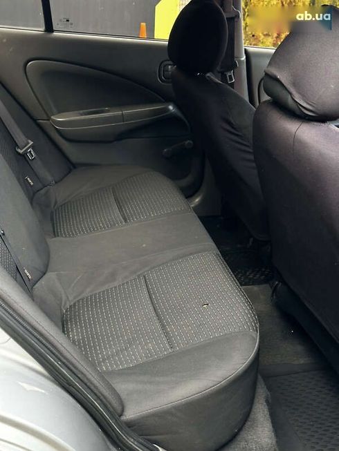 Nissan Almera 2008 - фото 11