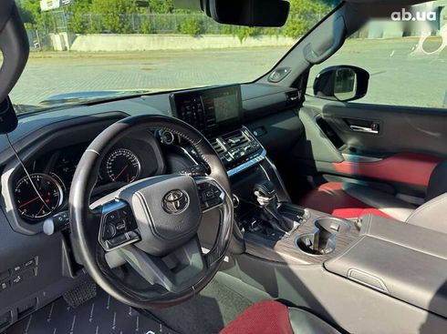 Toyota Land Cruiser 2022 - фото 14