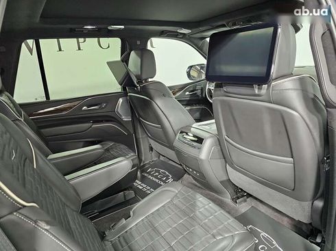 Cadillac Escalade 2022 - фото 12