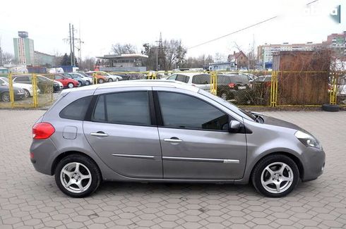 Renault Clio 2011 - фото 8