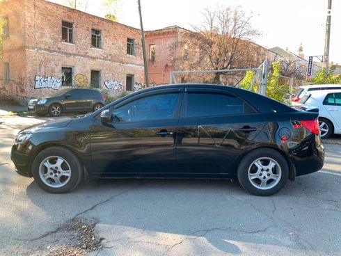 Kia Forte 2012 черный - фото 3