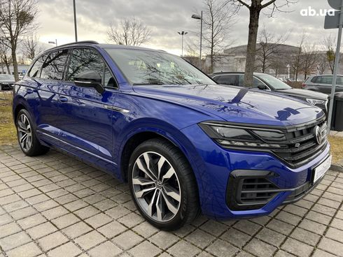 Volkswagen Touareg R 2022 - фото 11