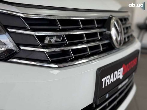 Volkswagen Passat 2017 - фото 12