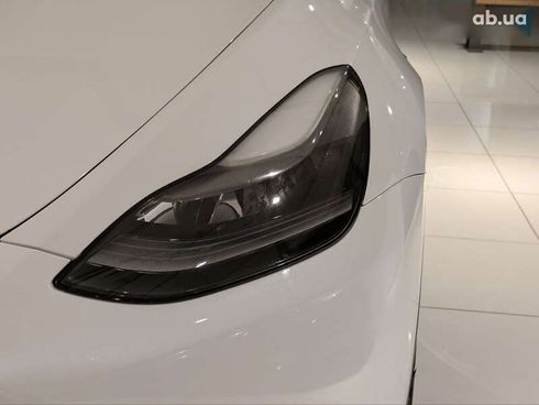 Tesla Model Y 2023 - фото 19