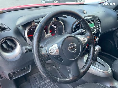 Nissan Juke 2015 красный - фото 5