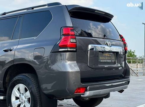 Toyota Land Cruiser Prado 2019 - фото 12
