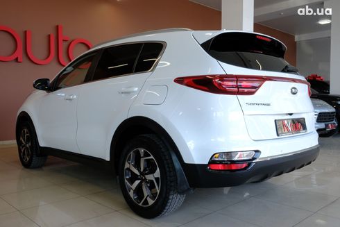 Kia Sportage 2021 белый - фото 4