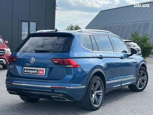 Volkswagen Tiguan 2018 синий - фото 5