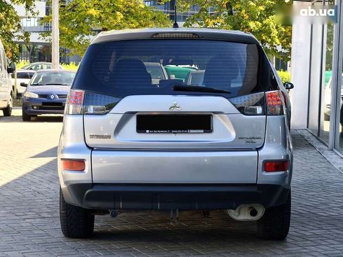 Mitsubishi Outlander 2010 - фото 7
