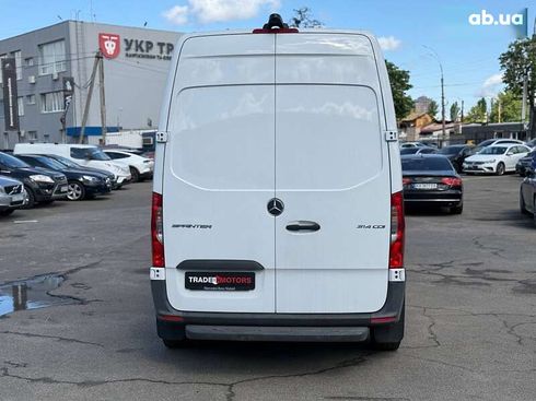 Mercedes-Benz Sprinter 2020 - фото 11