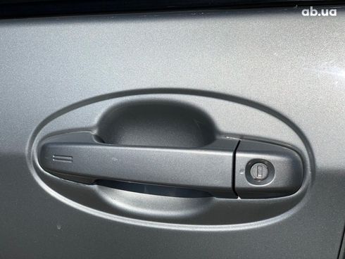 Toyota Yaris 2014 серый - фото 13