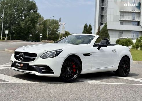 Mercedes-Benz SLC-Класс 2019 - фото 29