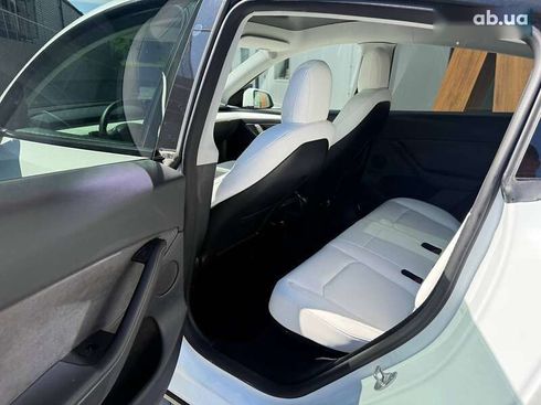 Tesla Model Y 2023 - фото 13