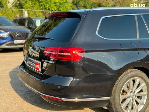 Volkswagen Passat 2017 черный - фото 14
