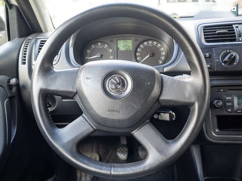 Skoda Fabia 2013 - фото 15
