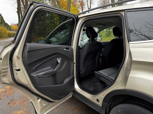 Ford Escape 2018 бежевый - фото 28