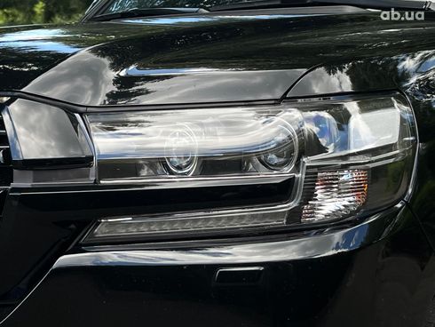 Toyota land cruiser 200 2017 черный - фото 16