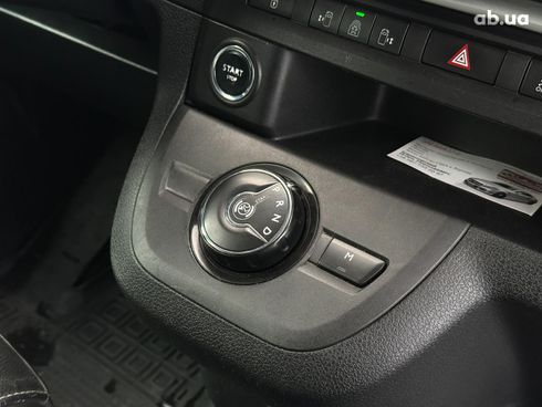 Peugeot Traveller 2017 серый - фото 26