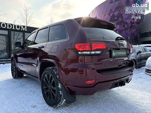 Jeep Grand Cherokee 2017 - фото 13
