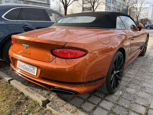 Bentley Continental GT 2022 - фото 33