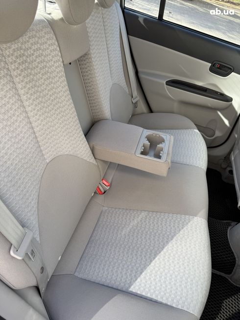 Hyundai Accent 2008 серебристый - фото 17