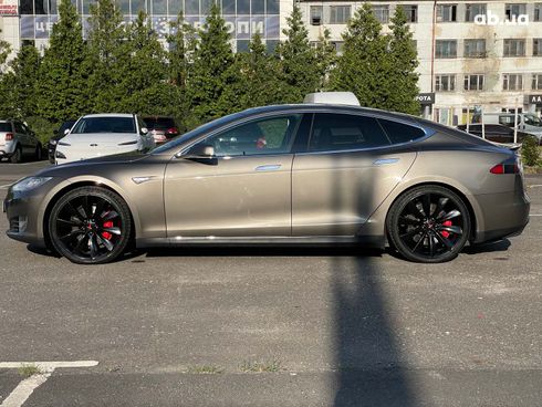 Tesla Model S 2016 коричневый - фото 12
