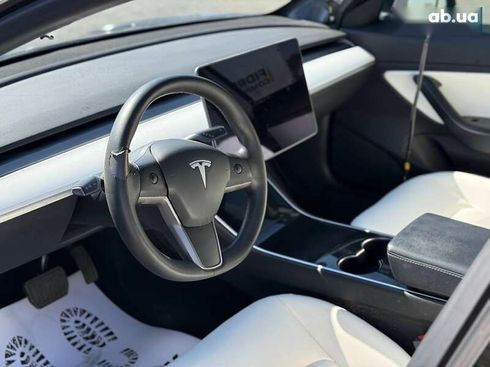 Tesla Model 3 2020 - фото 4