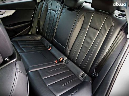 Audi A4 2019 - фото 18