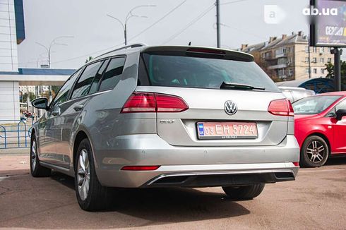 Volkswagen Golf 2019 - фото 5