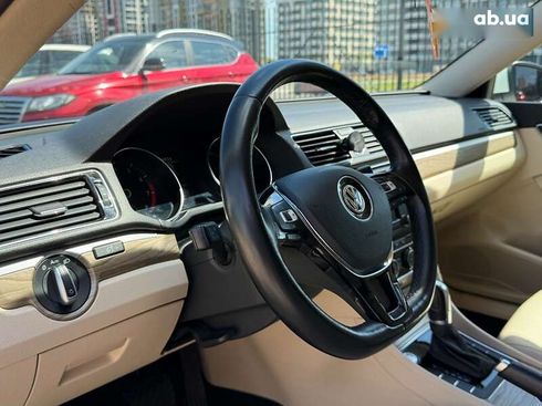 Volkswagen Passat 2017 - фото 9