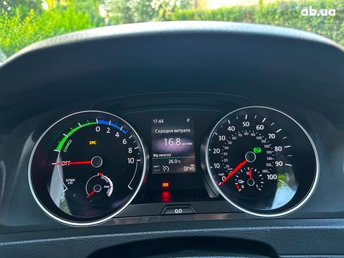 Volkswagen e-Golf 2017 черный - фото 39