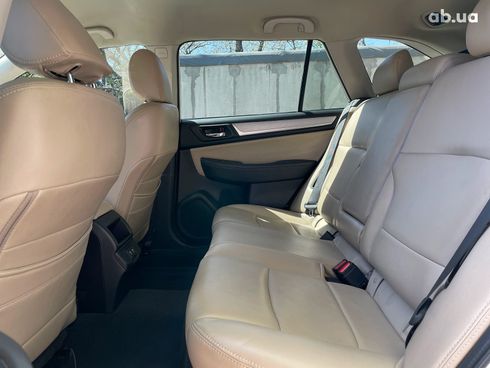 Subaru Outback 2018 белый - фото 21