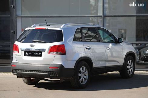 Kia Sorento 2010 - фото 2