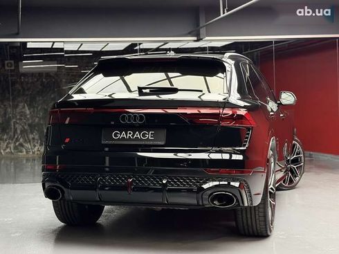 Audi RS Q8 2024 - фото 21