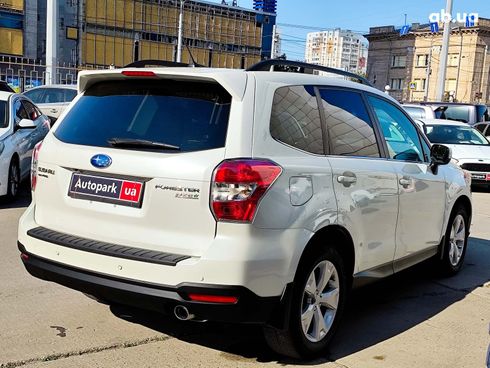 Subaru Forester 2014 белый - фото 8