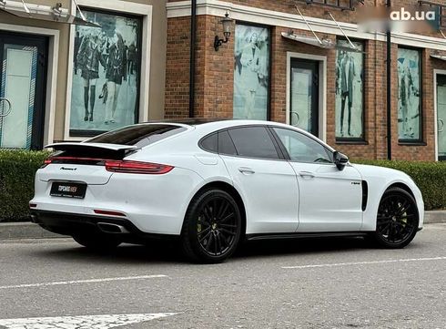 Porsche Panamera 2017 - фото 24