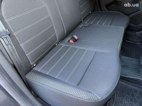 Renault Duster 2020 - фото 29