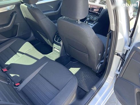 Skoda Octavia 2018 - фото 29