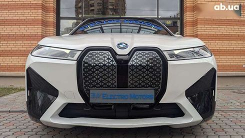 BMW iX 2022 - фото 10