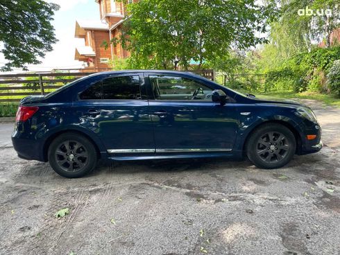 Suzuki Kizashi 2011 синий - фото 8