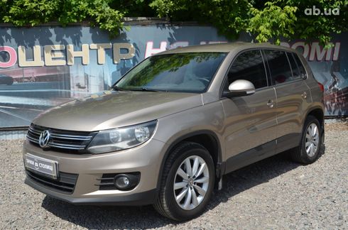 Volkswagen Tiguan 2011 бежевый - фото 4